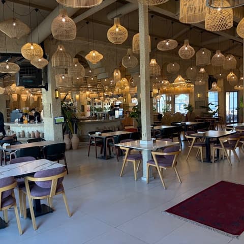 Nil Cafe
